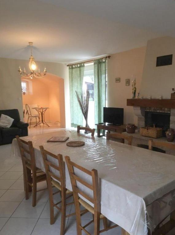 Chambres D'Hotes Du Maspourquet Saint-Santin-Aveyron Εξωτερικό φωτογραφία